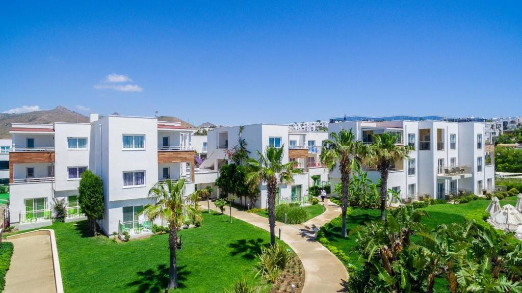 محوطه هتل محوطه هتل