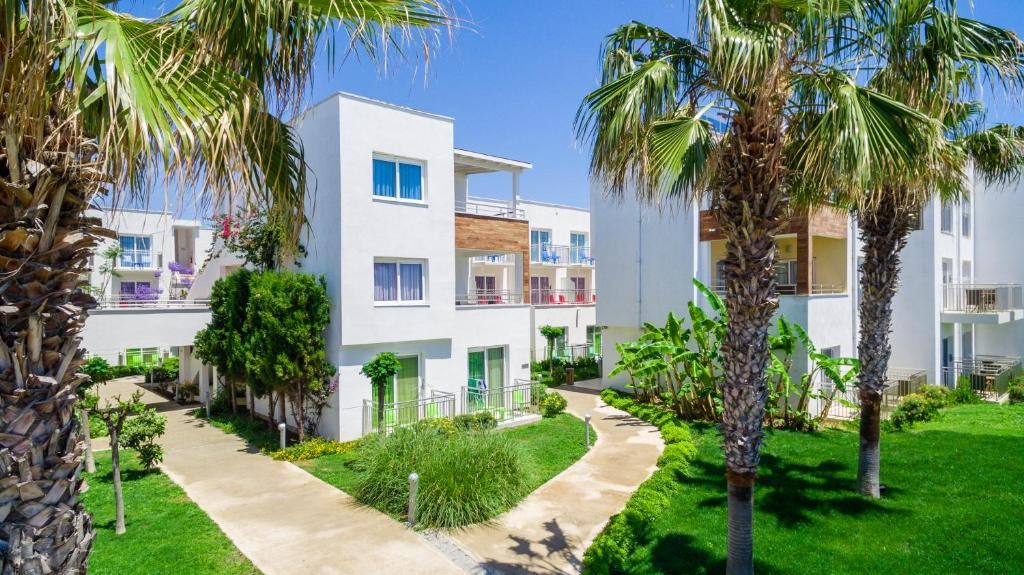 محوطه هتل محوطه هتل