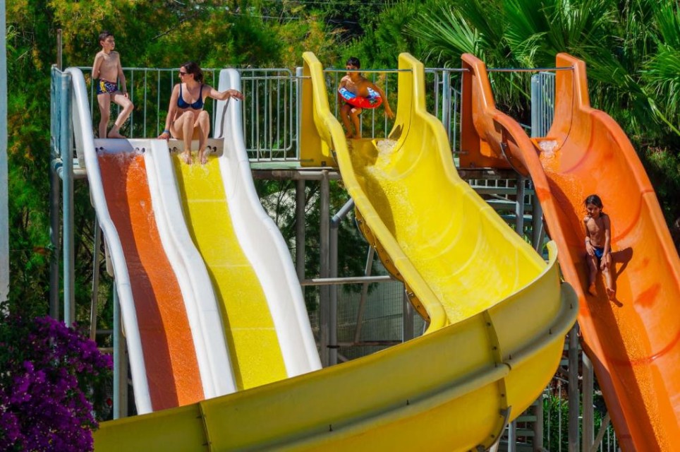 محوطه هتل محوطه هتل