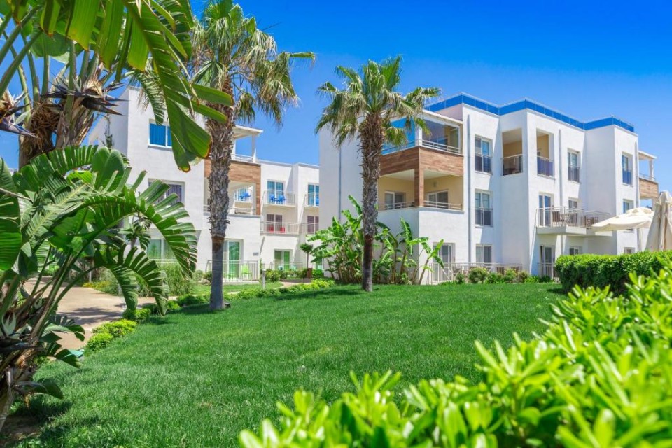 محوطه هتل محوطه هتل