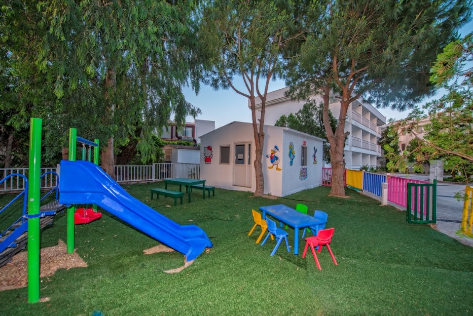 محوطه هتل محوطه هتل