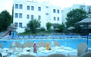 محوطه هتل محوطه هتل