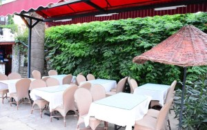 محوطه هتل محوطه هتل