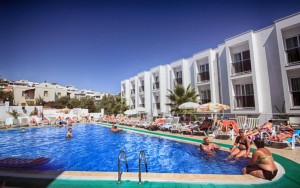 محوطه هتل محوطه هتل