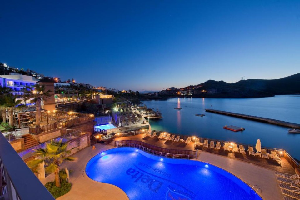 استخر استخر