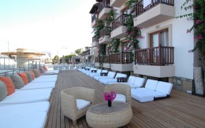 محوطه هتل محوطه هتل