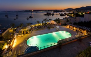 محوطه هتل محوطه هتل