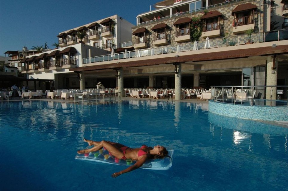 استخر استخر