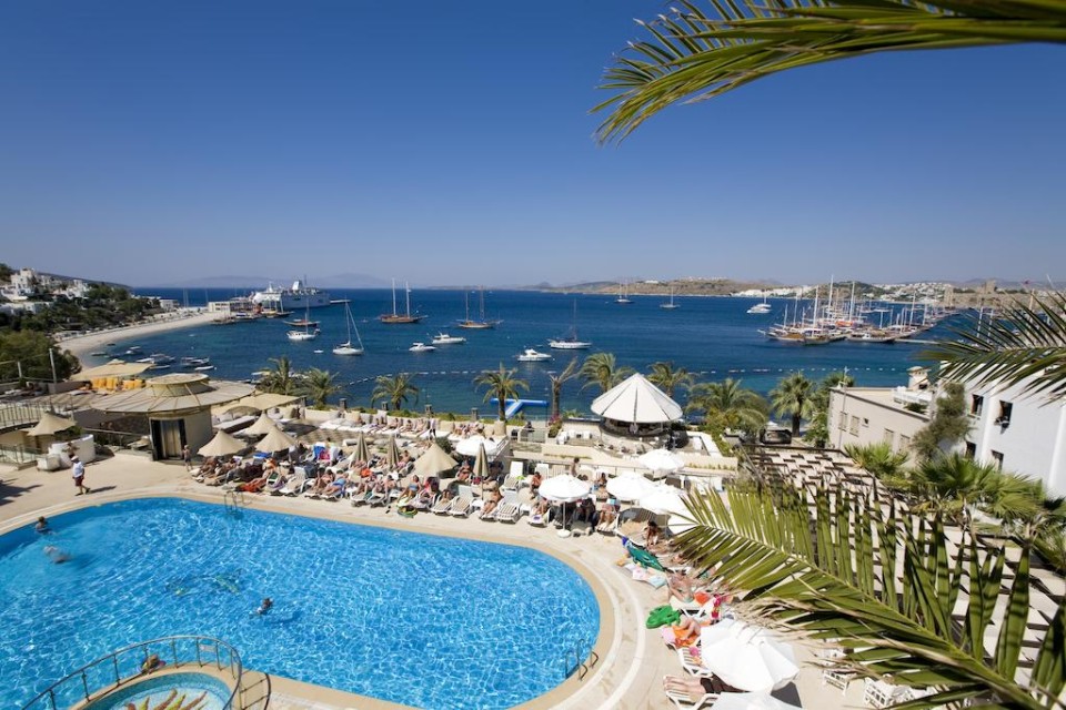 استخر استخر