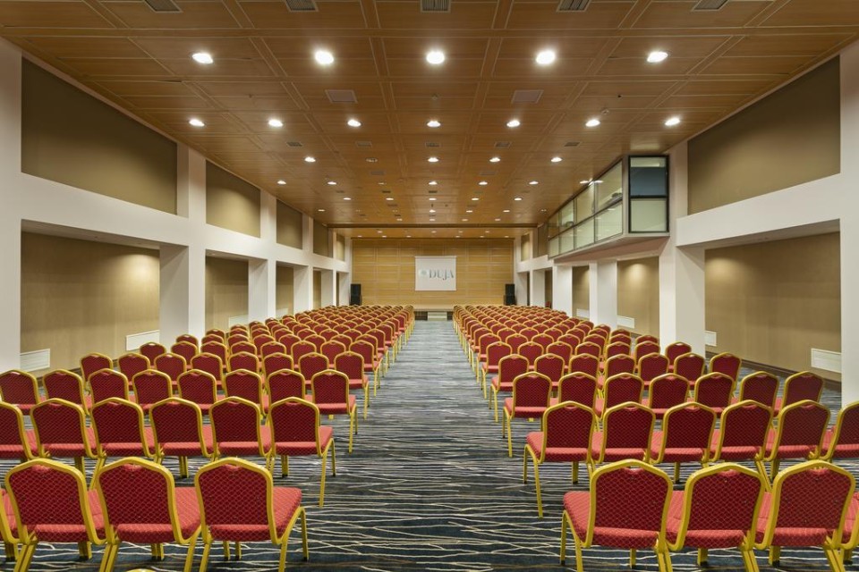 سالن همایش سالن همایش