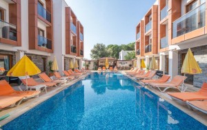 محوطه هتل محوطه هتل