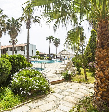 محوطه هتل محوطه هتل