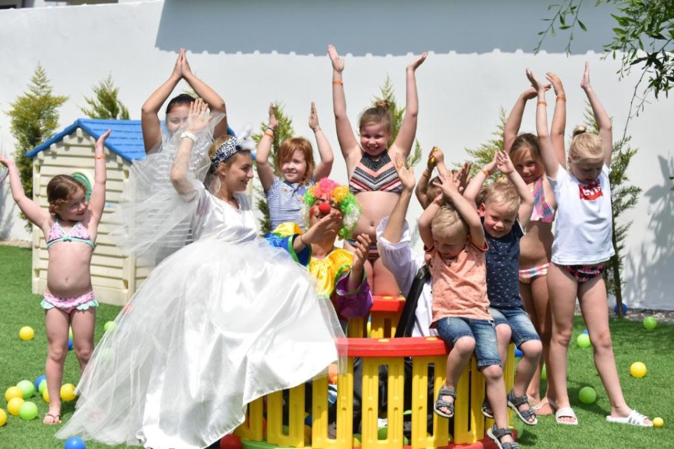 محوطه بازی محوطه بازی