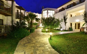 محوطه هتل محوطه هتل