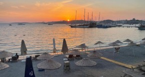 هتل Queen Victoria Suit Apart بدروم