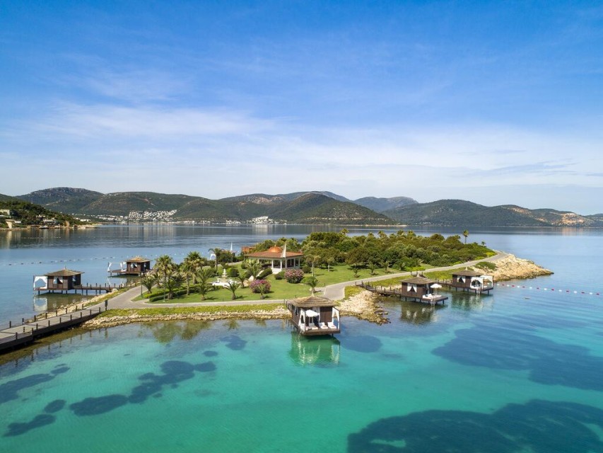 محوطه هتل محوطه هتل