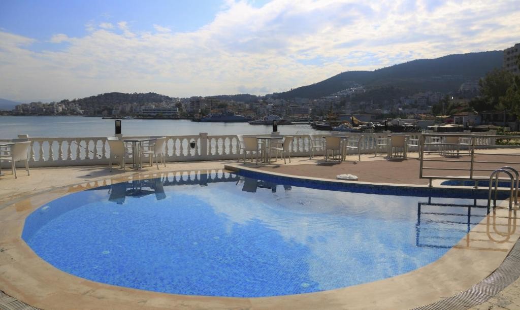 محوطه هتل محوطه هتل