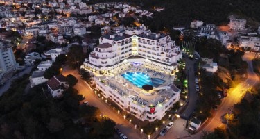 هتل Roseira Beach Resort بدروم