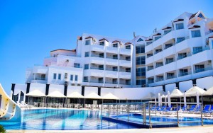 محوطه هتل محوطه هتل