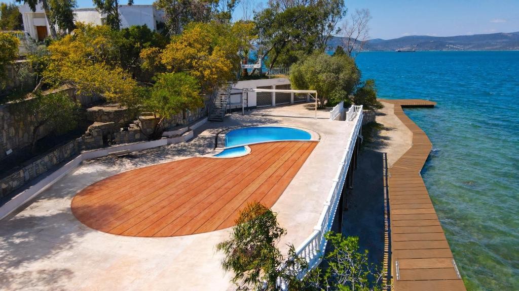 محوطه هتل محوطه هتل