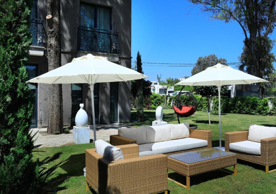 محوطه هتل محوطه هتل