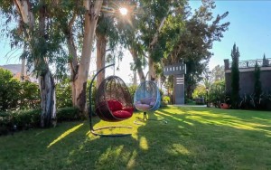 محوطه هتل محوطه هتل