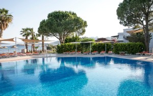 محوطه هتل محوطه هتل