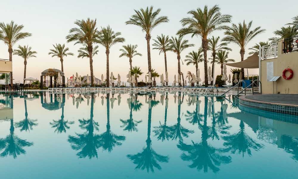 استخر استخر