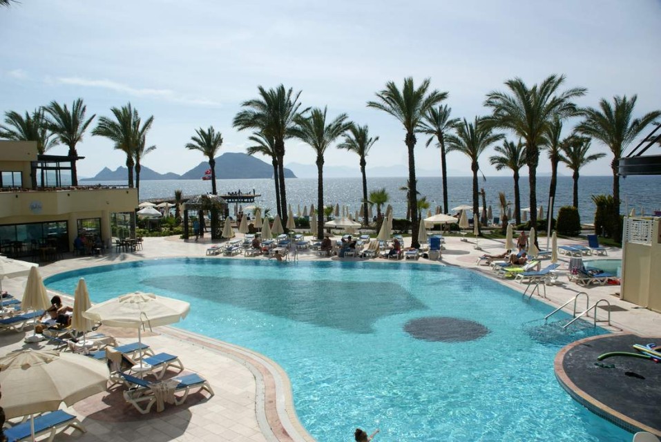 استخر استخر