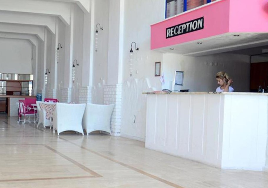 محوطه هتل محوطه هتل