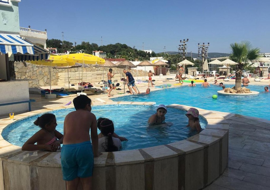 محوطه هتل محوطه هتل