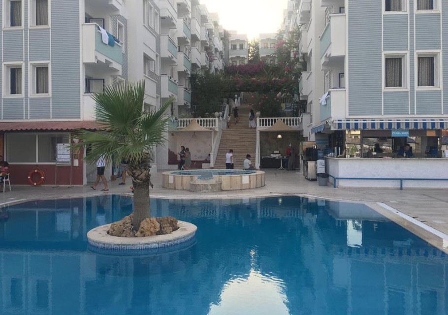 محوطه هتل محوطه هتل