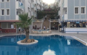 محوطه هتل محوطه هتل