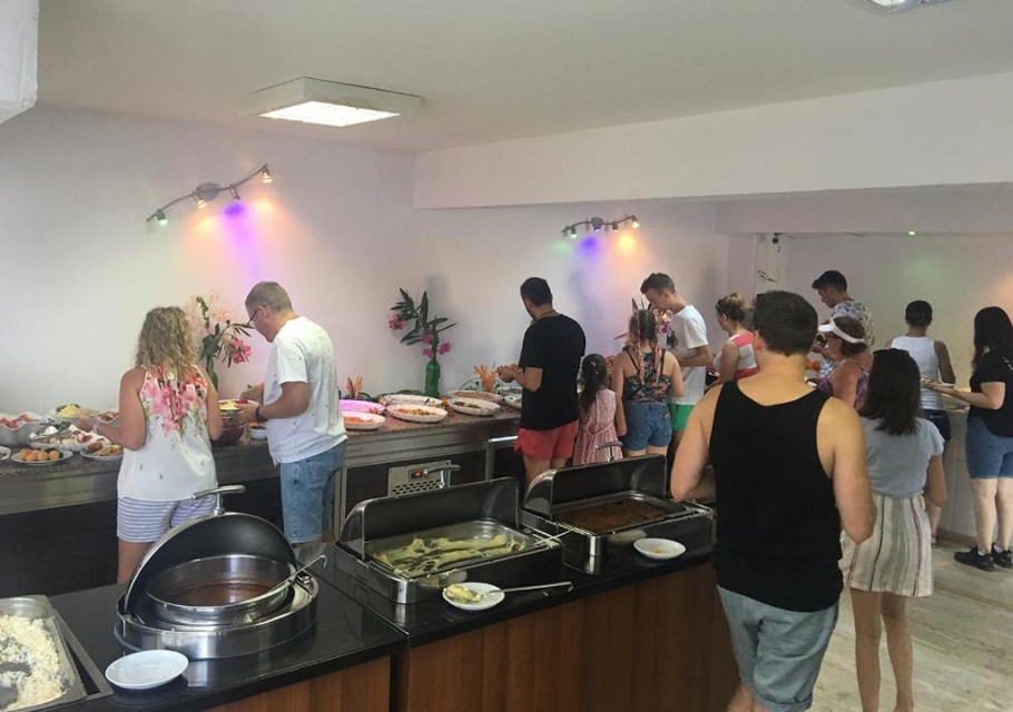 محوطه هتل محوطه هتل