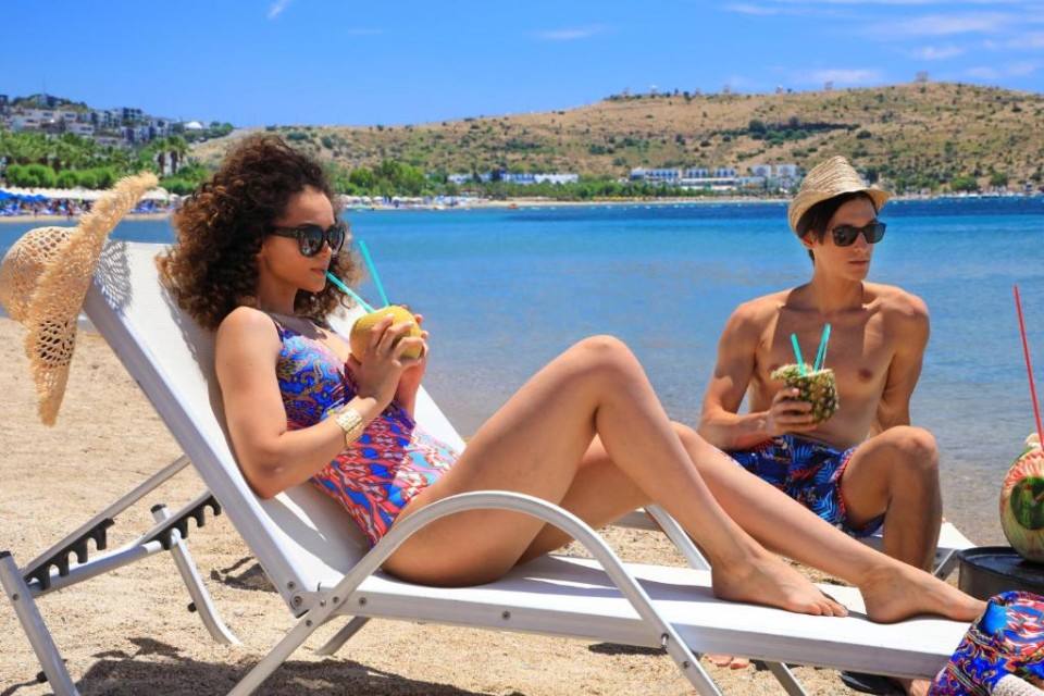 محوطه هتل محوطه هتل