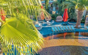 محوطه هتل محوطه هتل