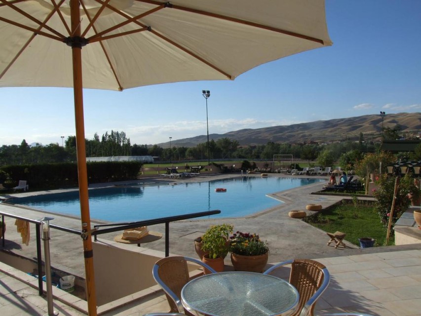 استخر استخر