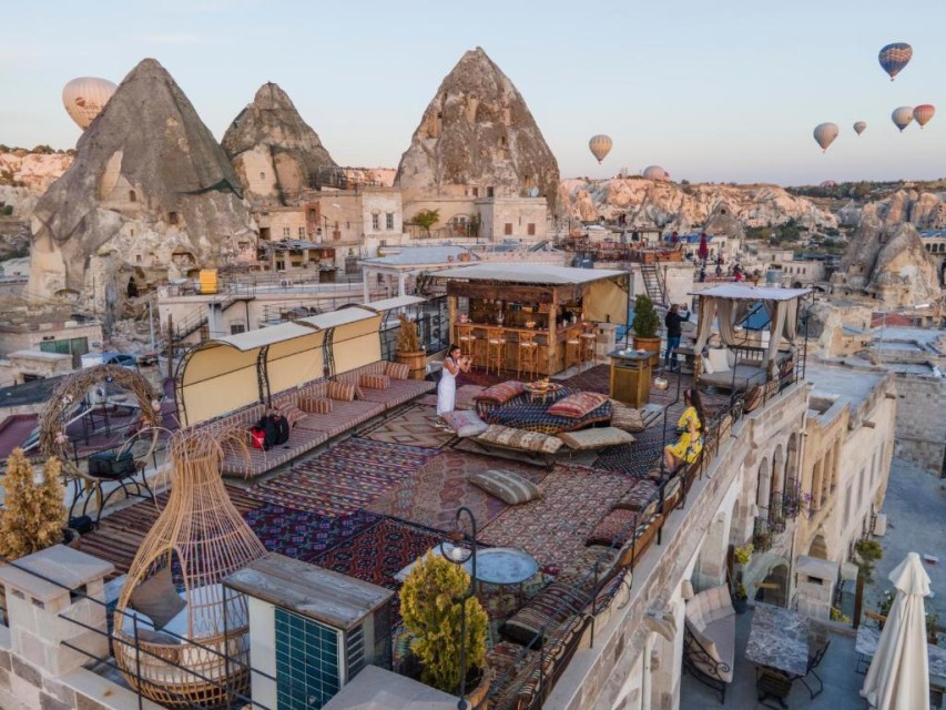 محوطه هتل محوطه هتل