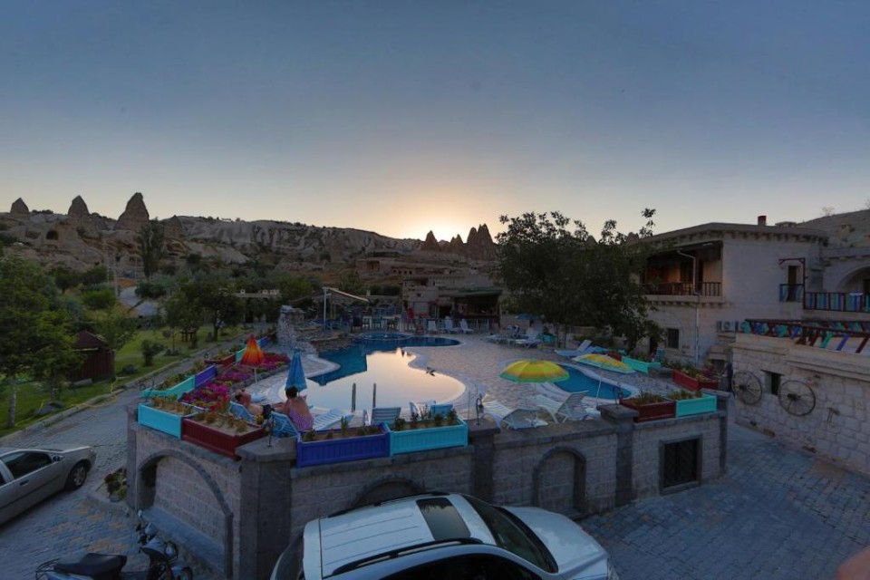 محوطه هتل محوطه هتل