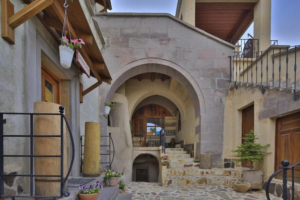 محوطه هتل محوطه هتل