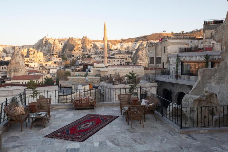 محوطه هتل محوطه هتل