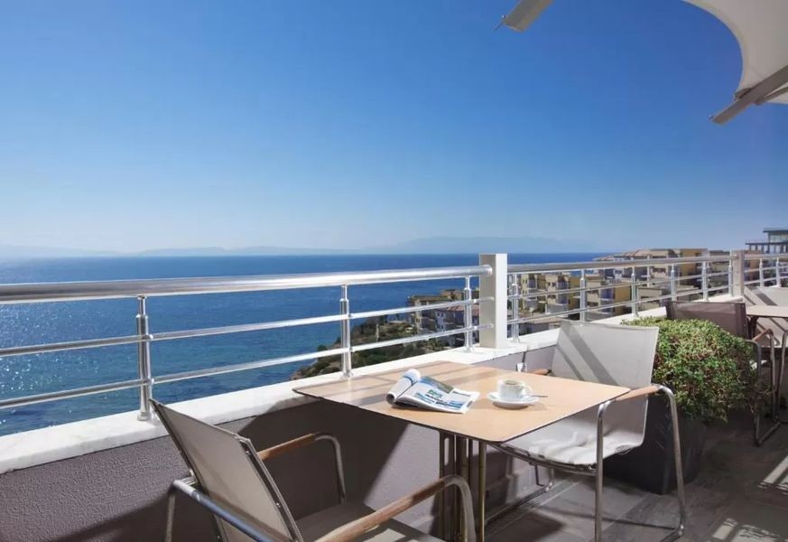 محوطه هتل محوطه هتل