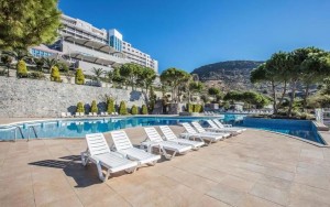 محوطه هتل محوطه هتل