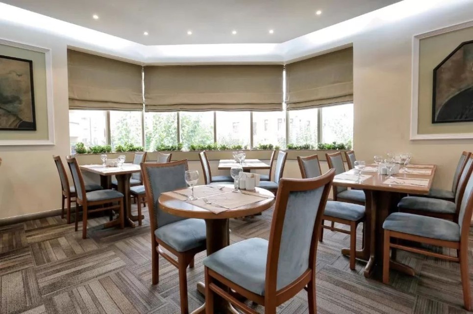 رستوران رستوران