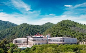 محوطه هتل محوطه هتل