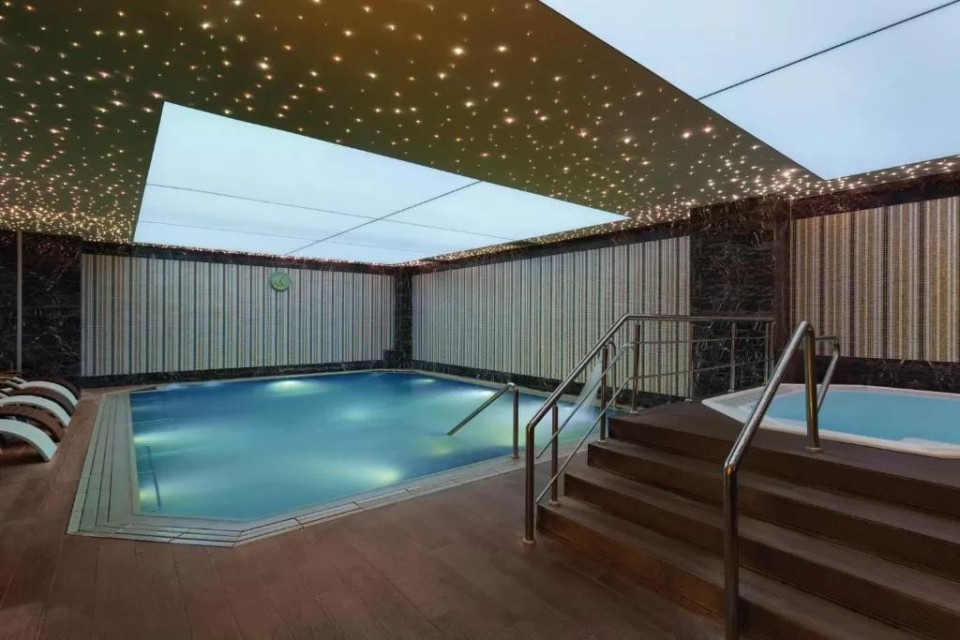 استخر استخر