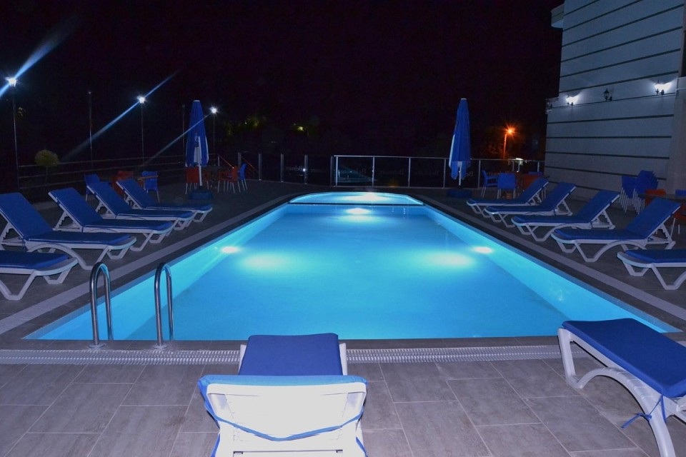 محوطه هتل محوطه هتل