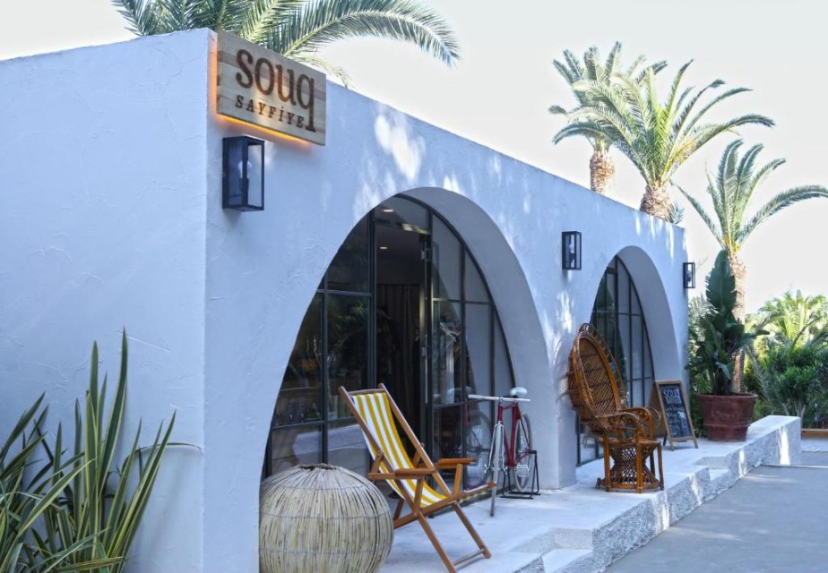 محوطه هتل محوطه هتل