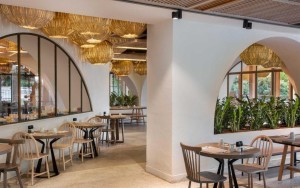 محوطه هتل محوطه هتل