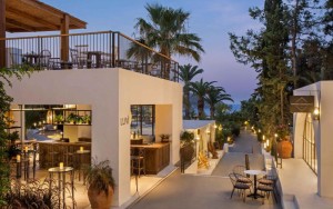 محوطه هتل محوطه هتل